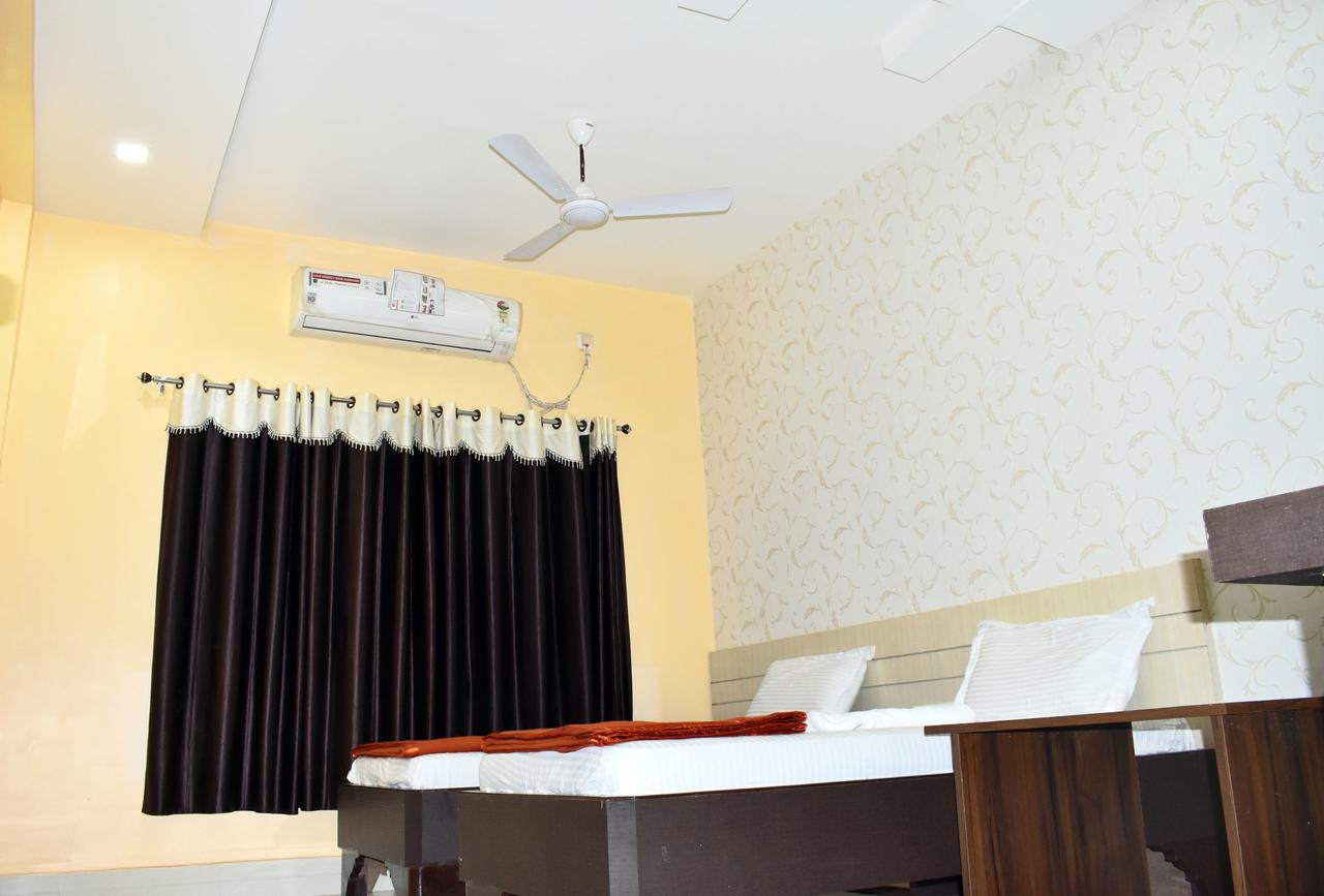 Hotel Triveni Balangir Εξωτερικό φωτογραφία