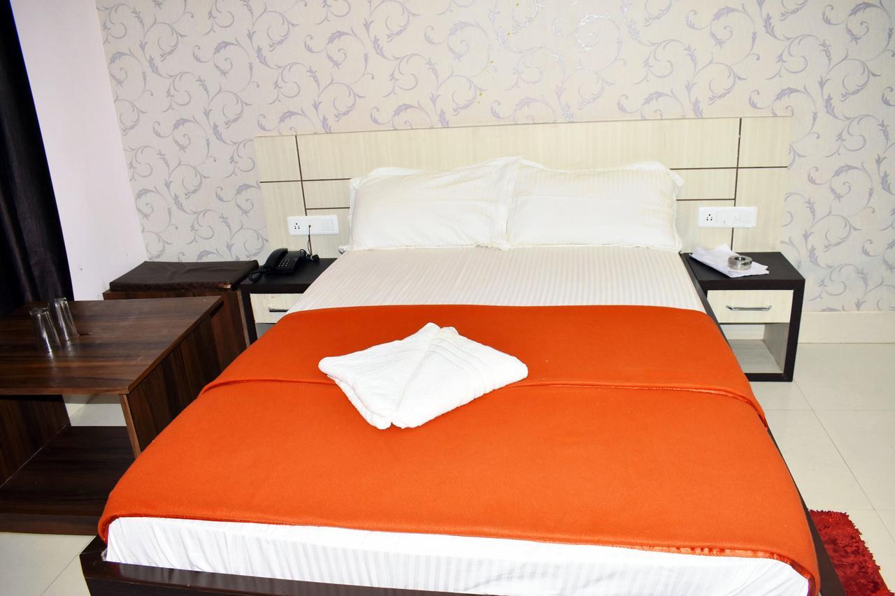 Hotel Triveni Balangir Εξωτερικό φωτογραφία